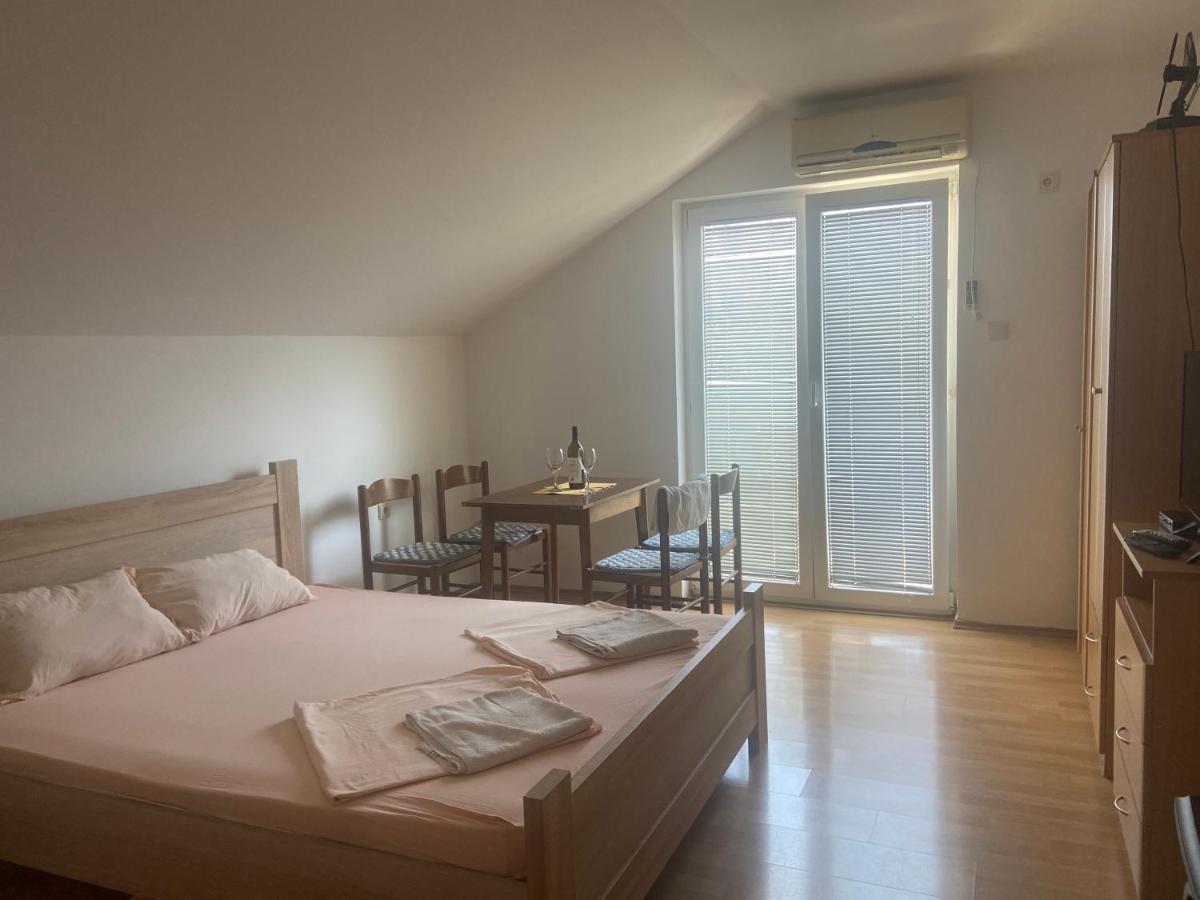 Apartments Djuricic Kotor Exterior photo